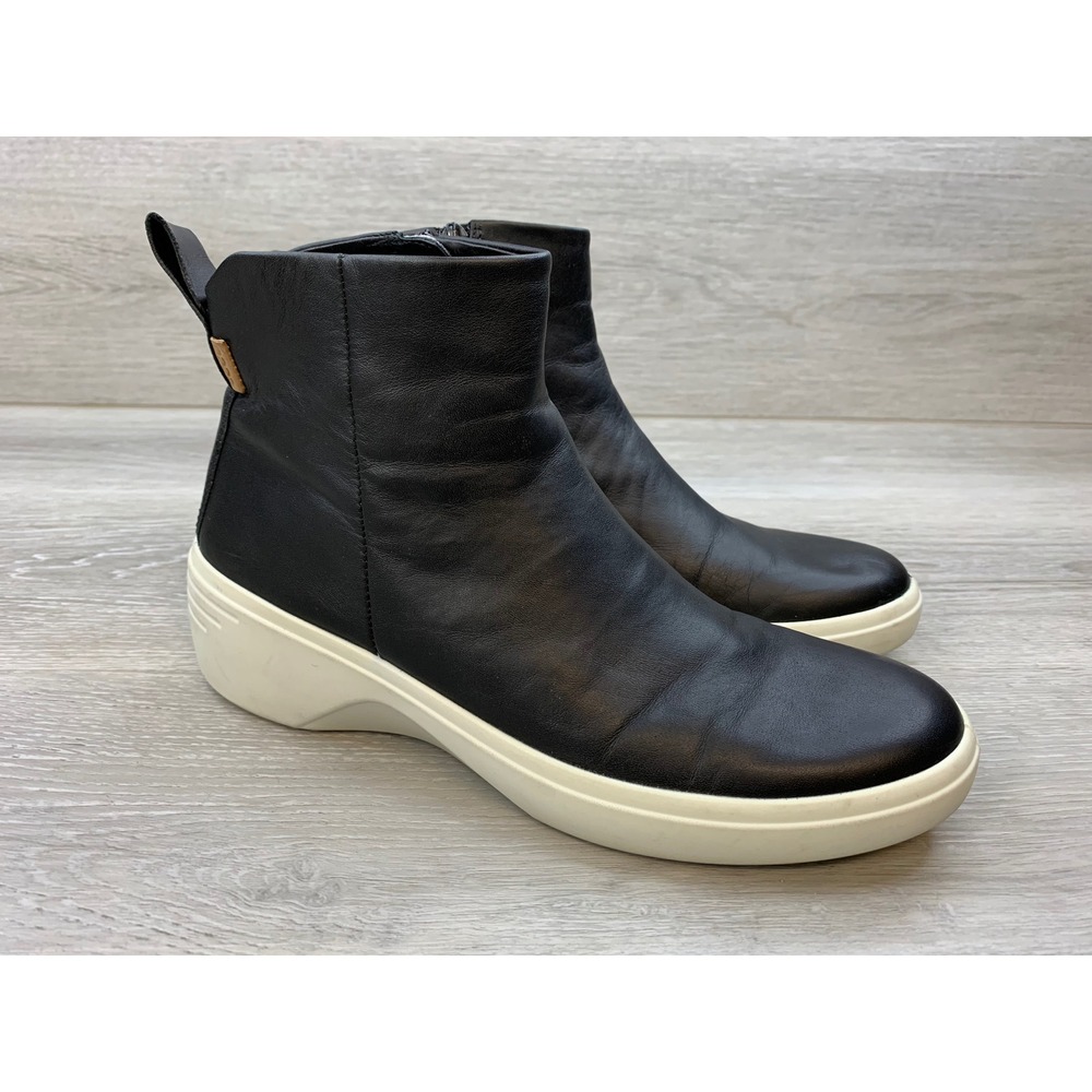 Ecco Women's Black Leather Zip Ankle Boots Wedge Sole 8.5 Comfort Casual Shoes